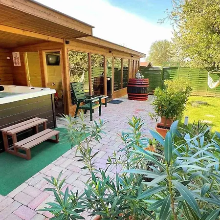 別荘 In - Balaton 51780 *